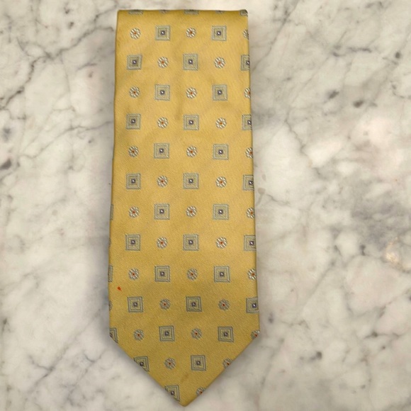 Hugo Boss Other - Men’s Hugo boss silk tie made in Italy